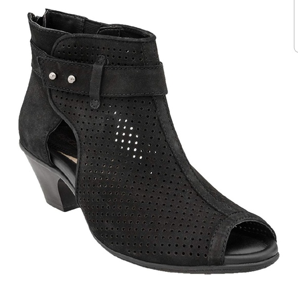 Earth Intrepid booties - Picture 1 of 6